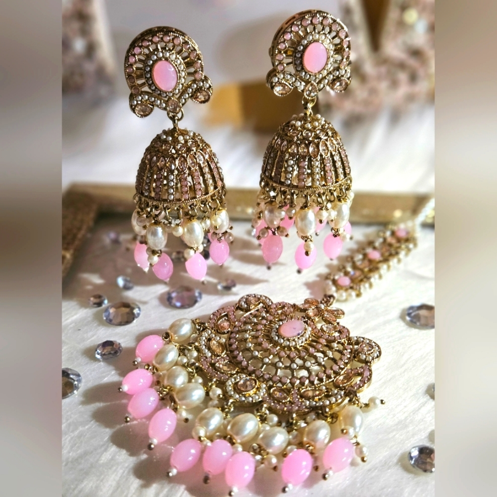 Earrings set